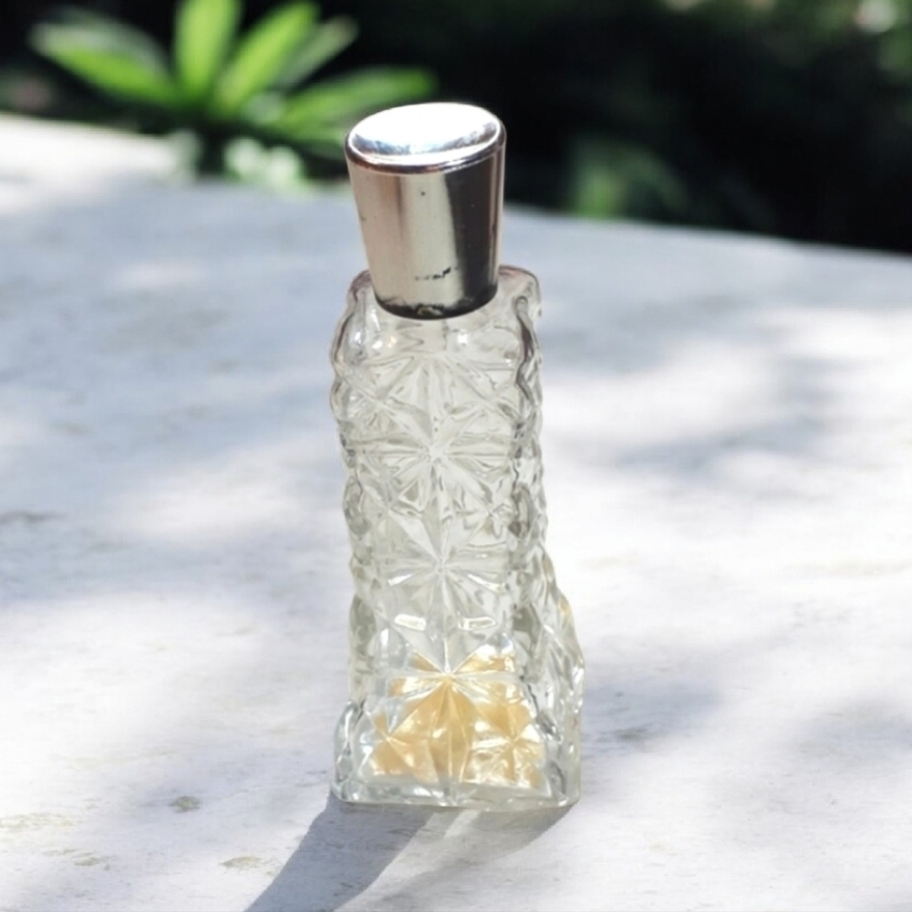 💋Vintage 1974 Avon Dew Kiss Vanity Decanter